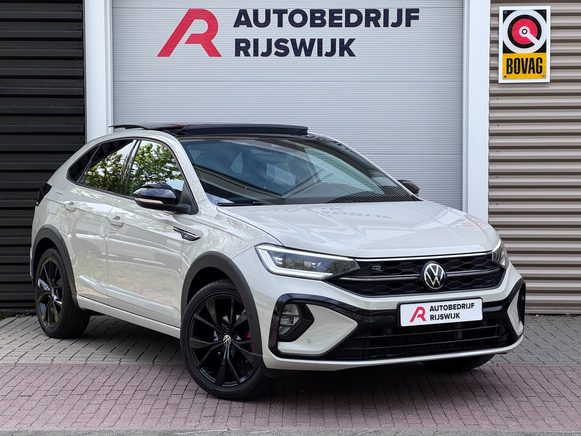 Volkswagen Taigo 1.0 TSI R-Line (2023), foto 6