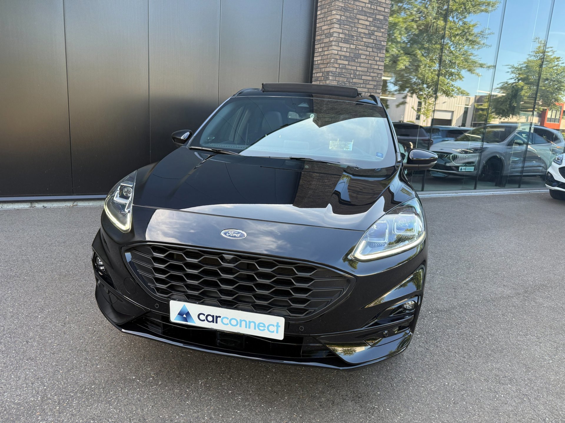 Ford Kuga 2.5 225pk PHEV ST-Line X (2023), foto 2