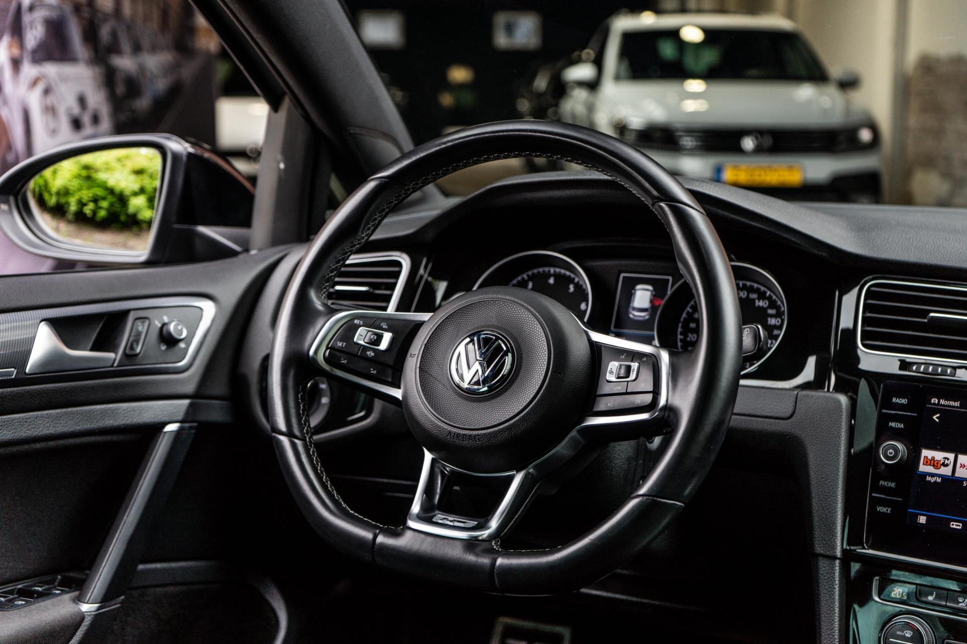Volkswagen Golf 1.5 TSI Highline Business R (2018), foto 12