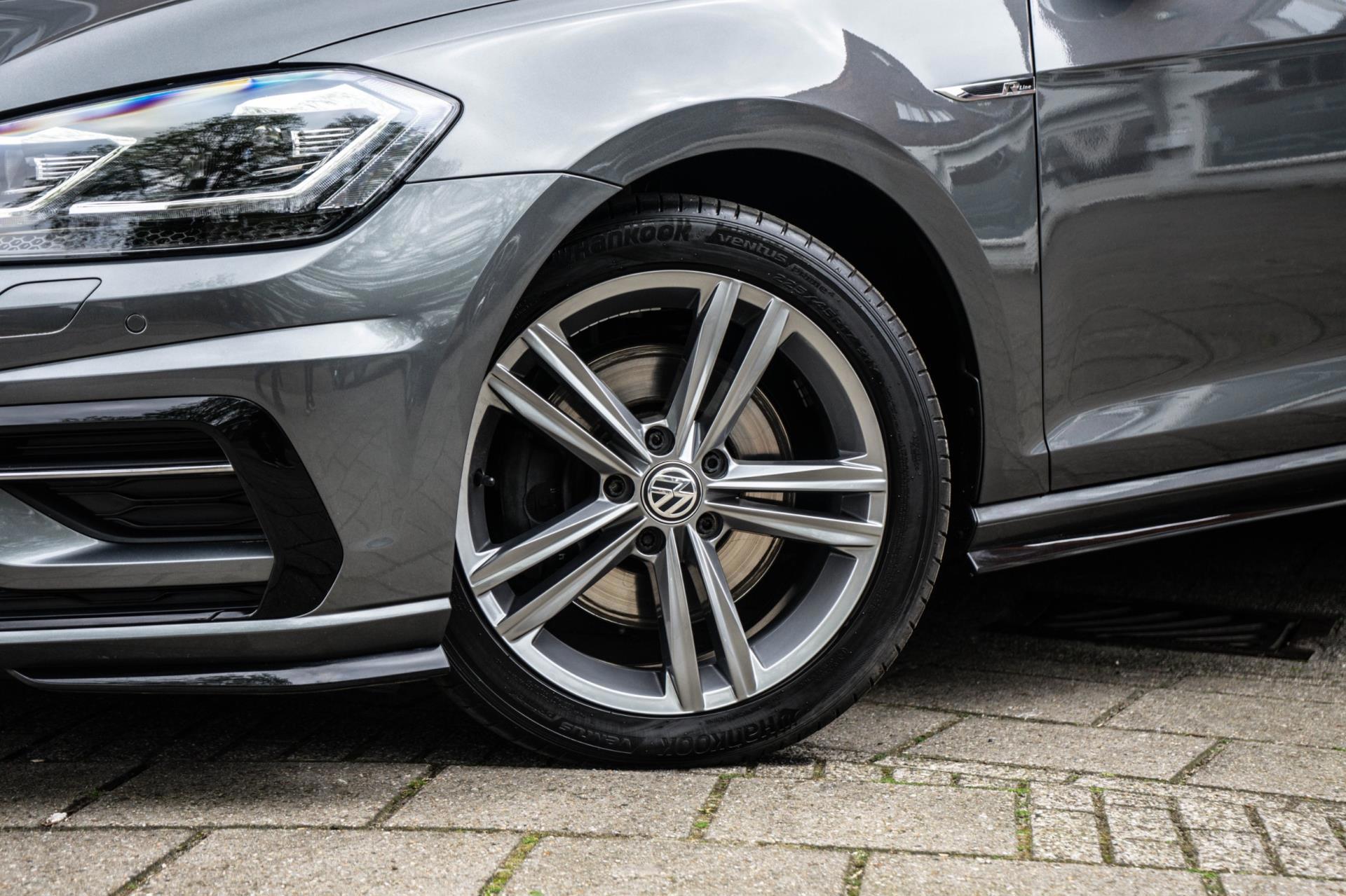 Volkswagen Golf 1.5 TSI Highline Business R (2018), foto 3