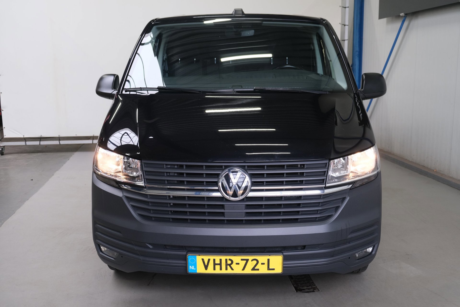 Volkswagen Transporter 2.0 TDI L2H1 30 (2021), foto 3