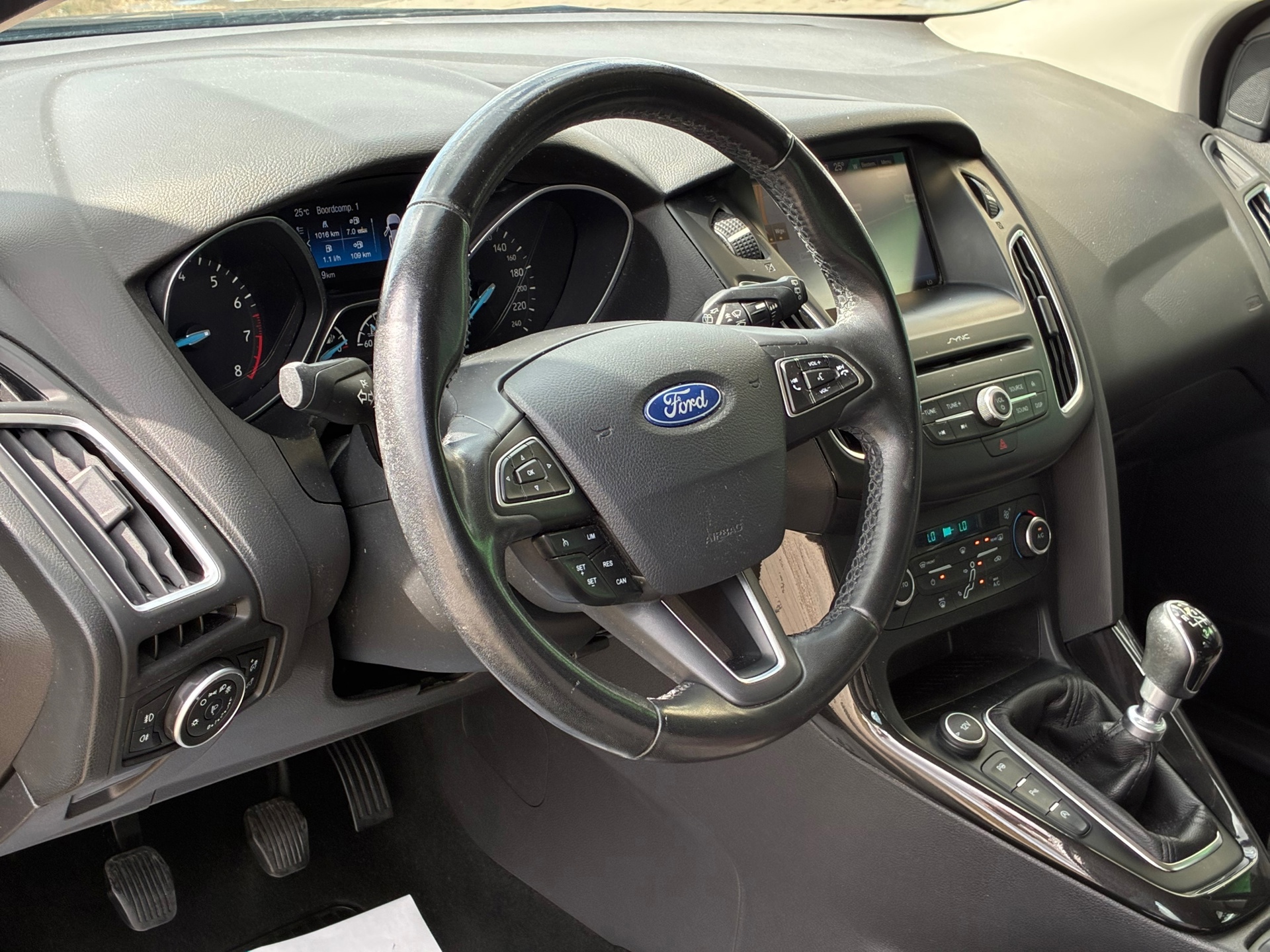 Ford Focus Wagon 1.0 Titanium (2016), foto 11