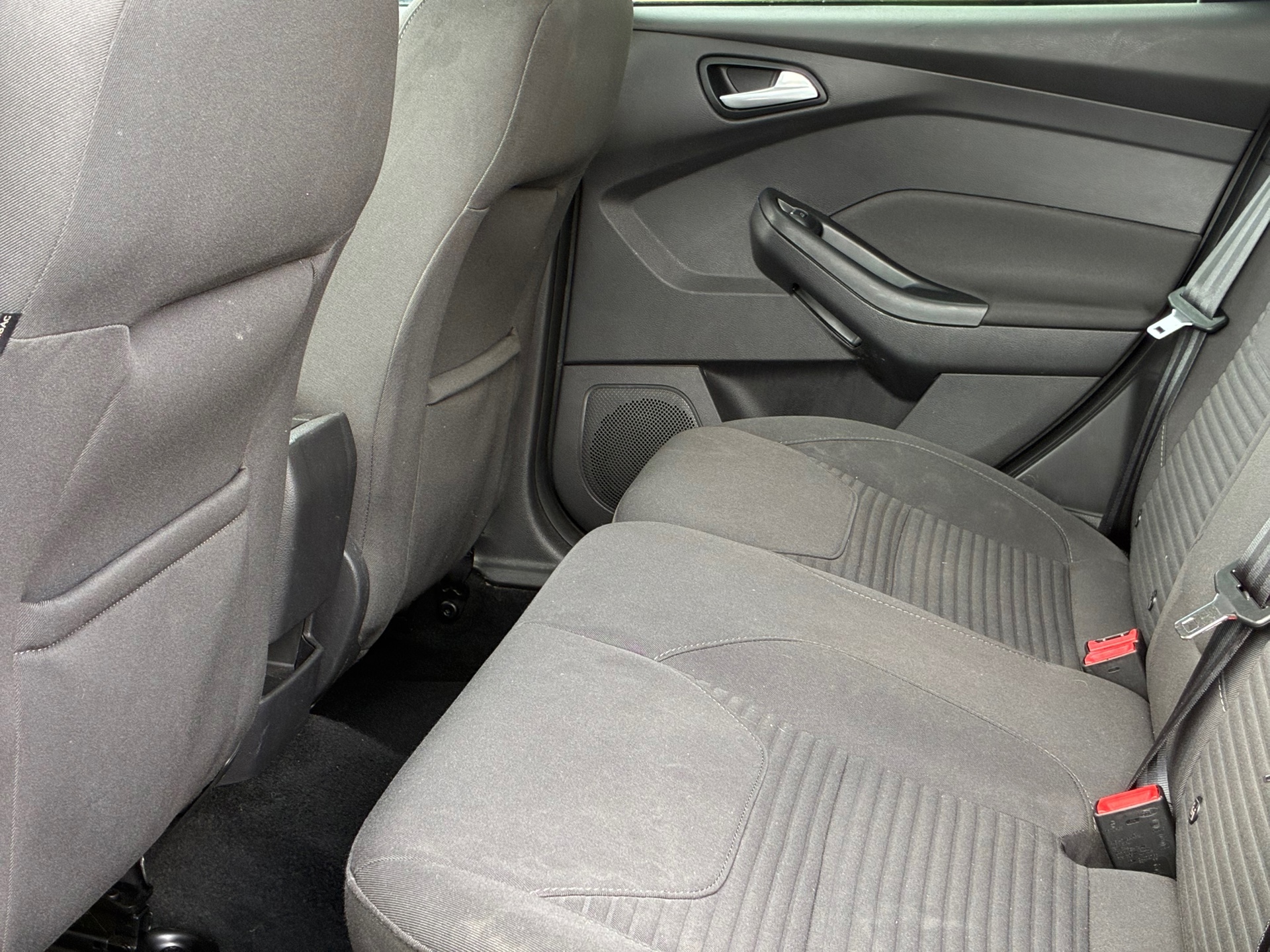 Ford Focus Wagon 1.0 Titanium (2016), foto 15