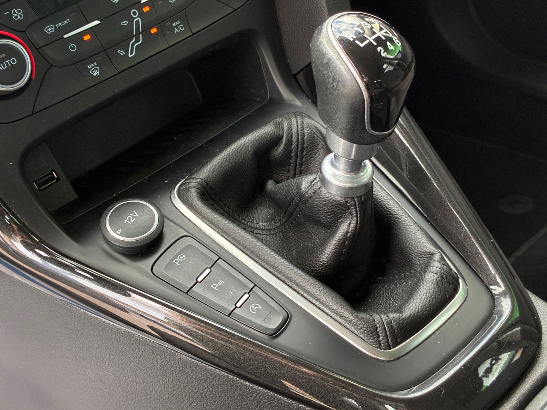 Ford Focus Wagon 1.0 Titanium (2016), foto 20