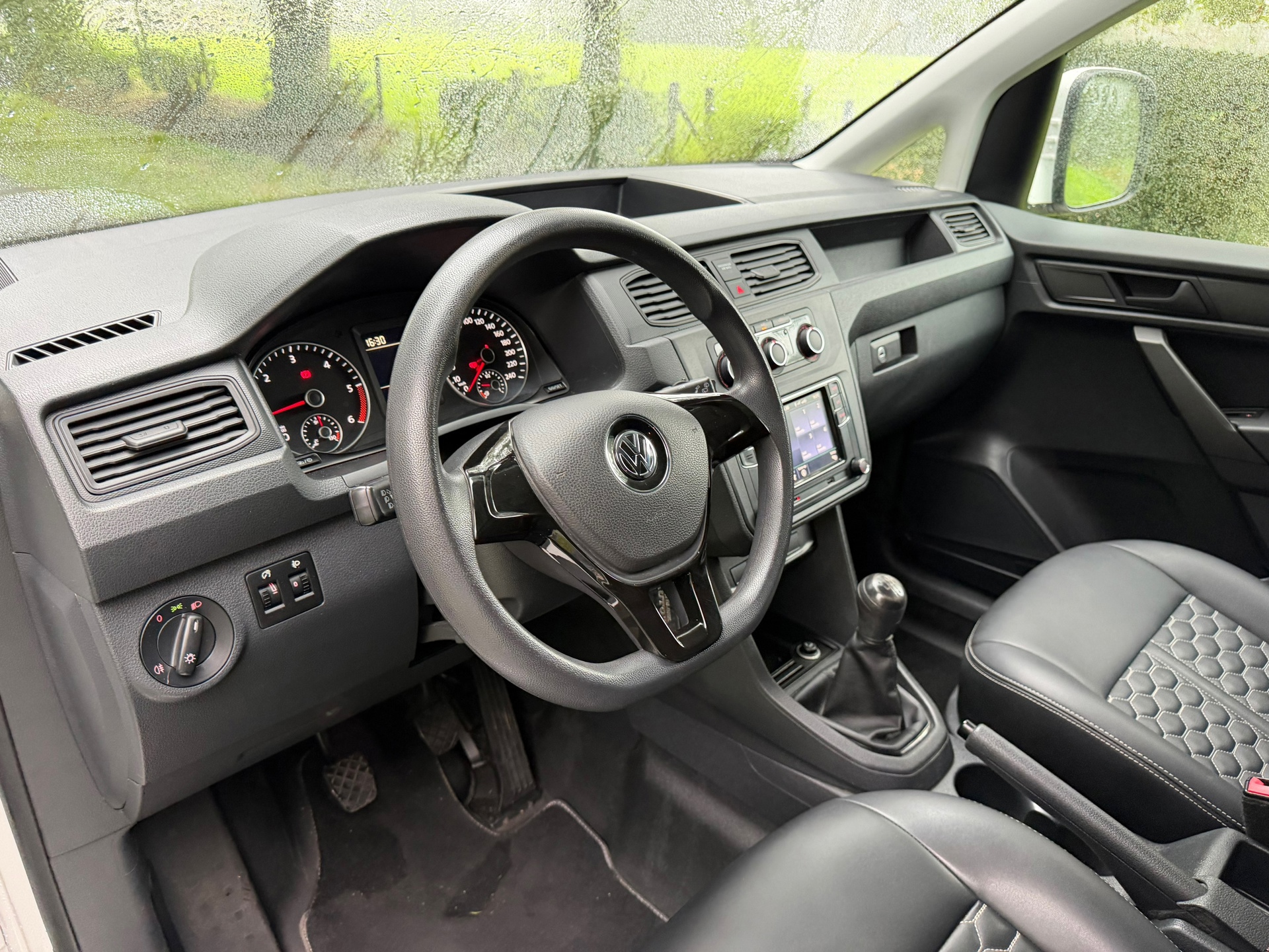 Volkswagen Caddy 2.0 TDI L1H1 BMT Trendline (2017), foto 14