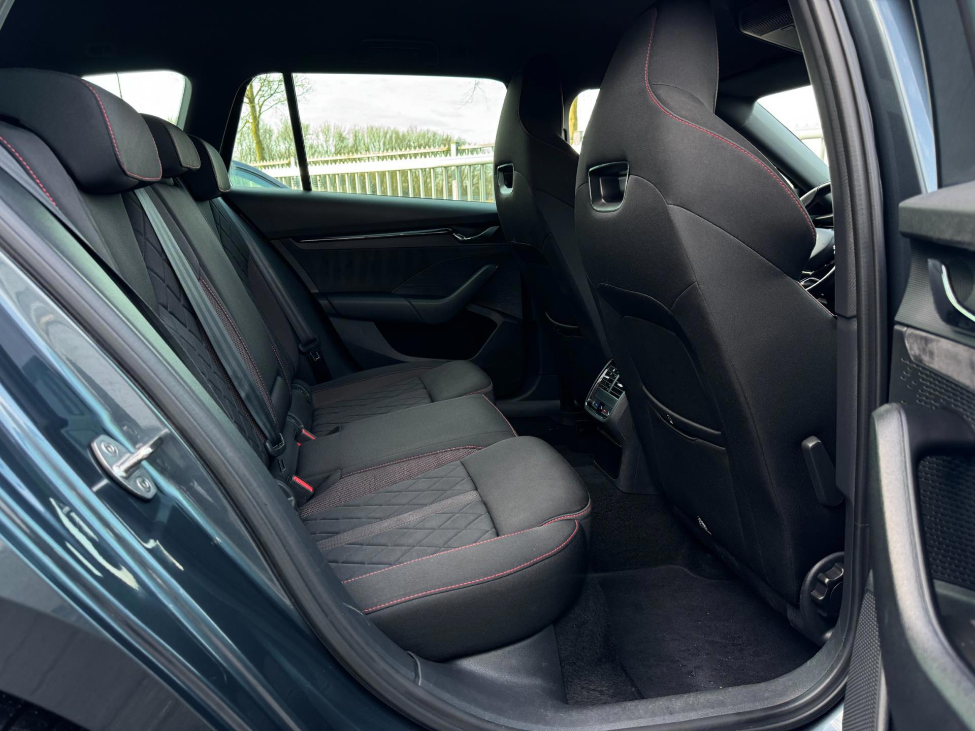 Skoda Octavia 1.4 TSI RS iV PHEV Business SOH 95 (2021), foto 38