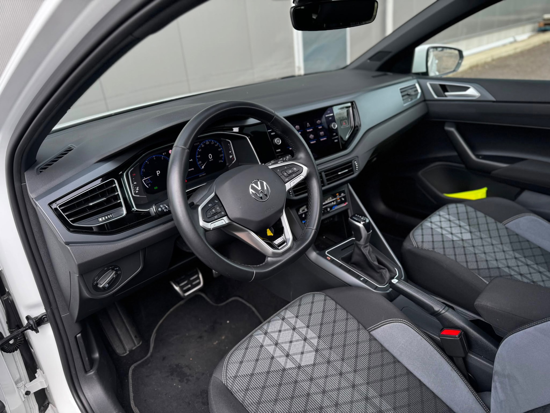 Volkswagen Polo 1.0 TSI R-Line (2023), foto 11