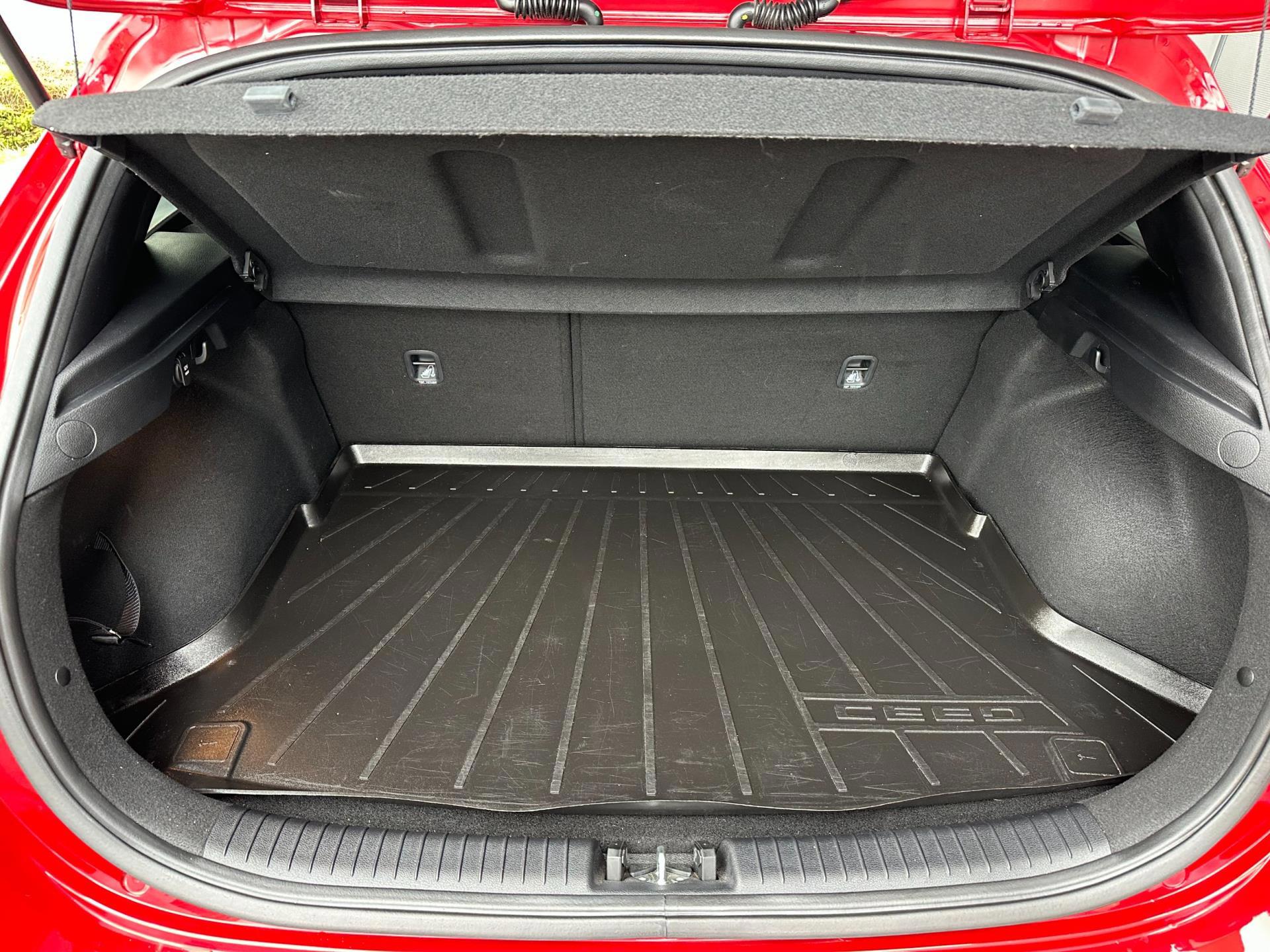 Kia Ceed 1.0 T-GDi GT-Line Actie (2024), foto 11
