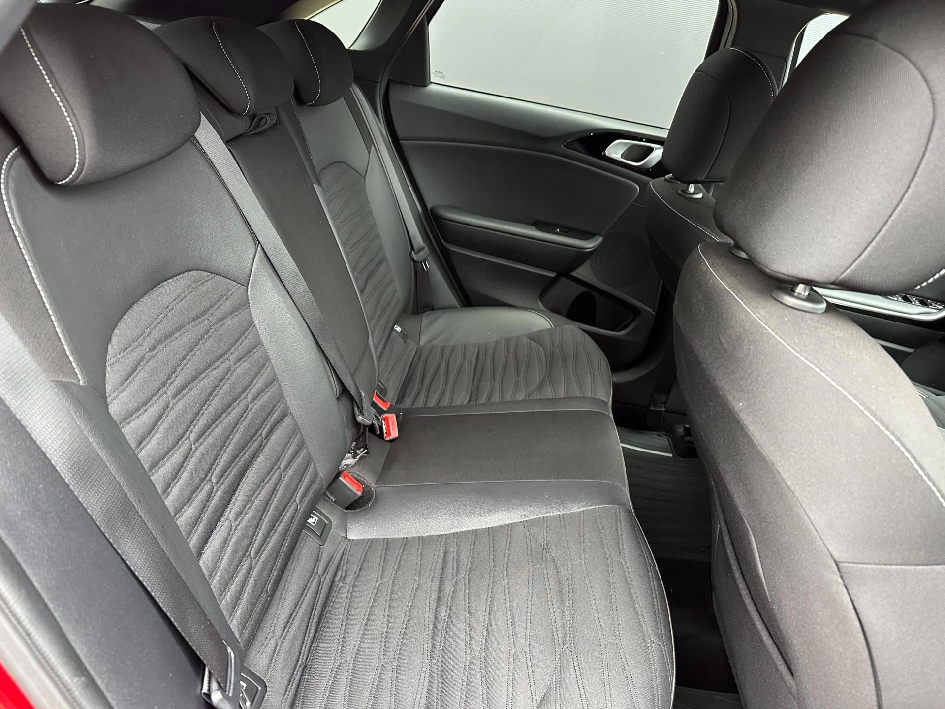 Kia Ceed 1.0 T-GDi GT-Line Actie (2024), foto 26