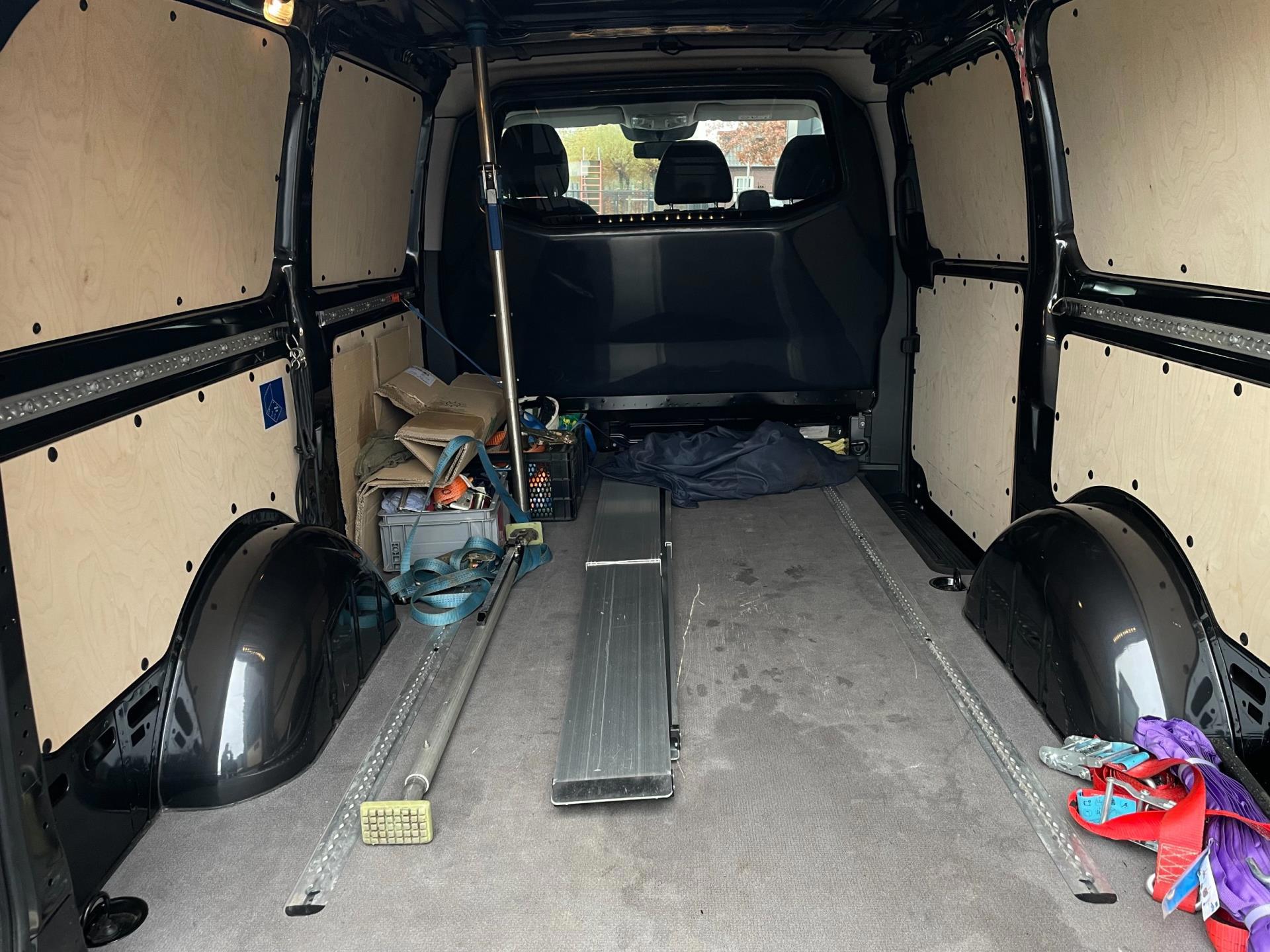 Mercedes-Benz Vito 119 CDI Lang (2023), foto 9