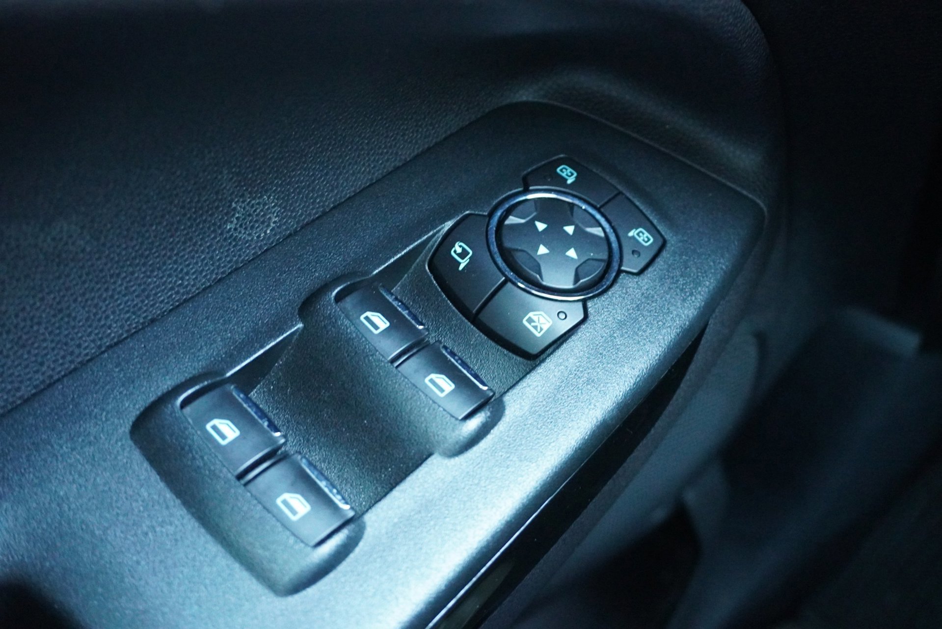Ford EcoSport 1.0 EcoBoost ST-Line (2018), foto 11