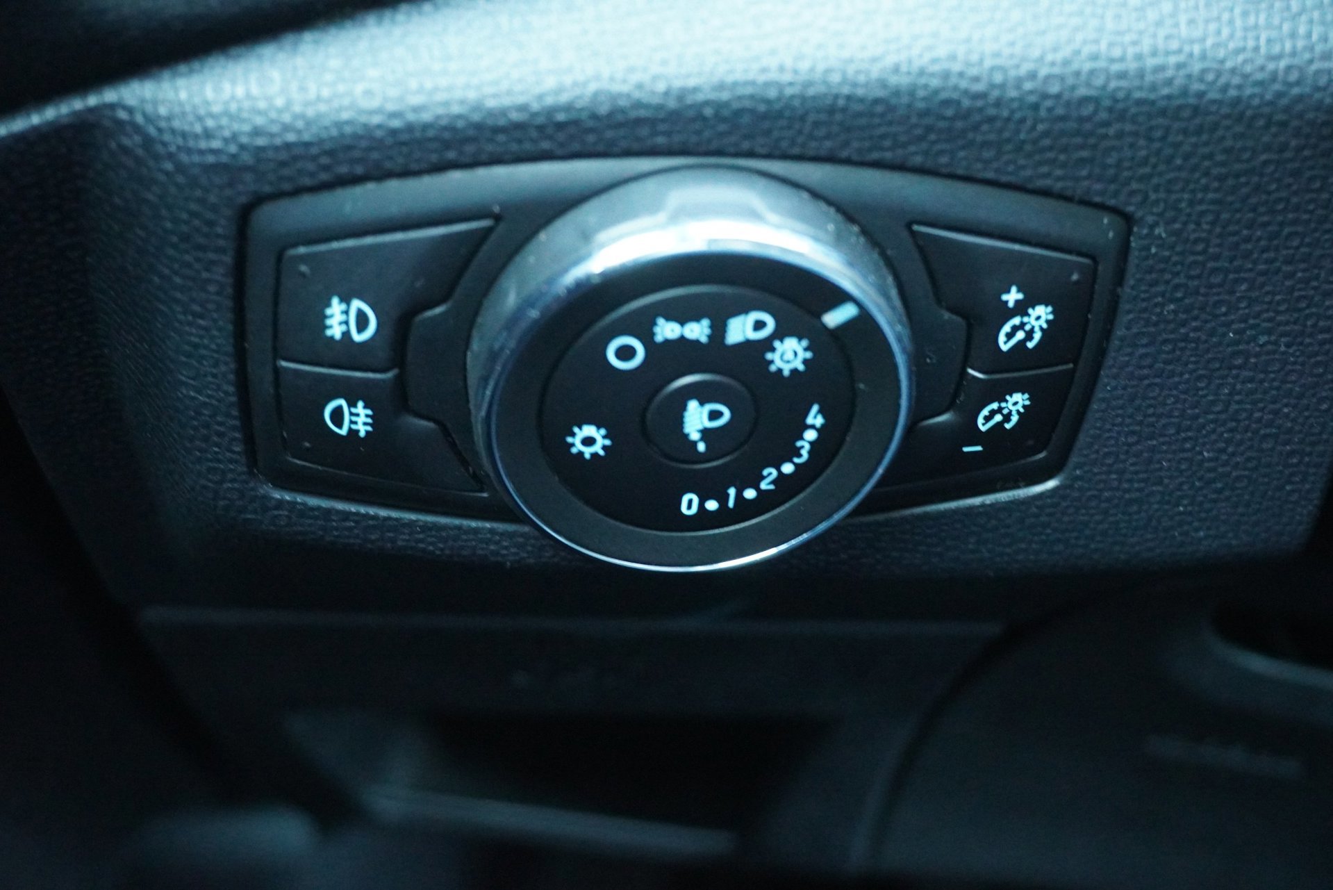 Ford EcoSport 1.0 EcoBoost ST-Line (2018), foto 12