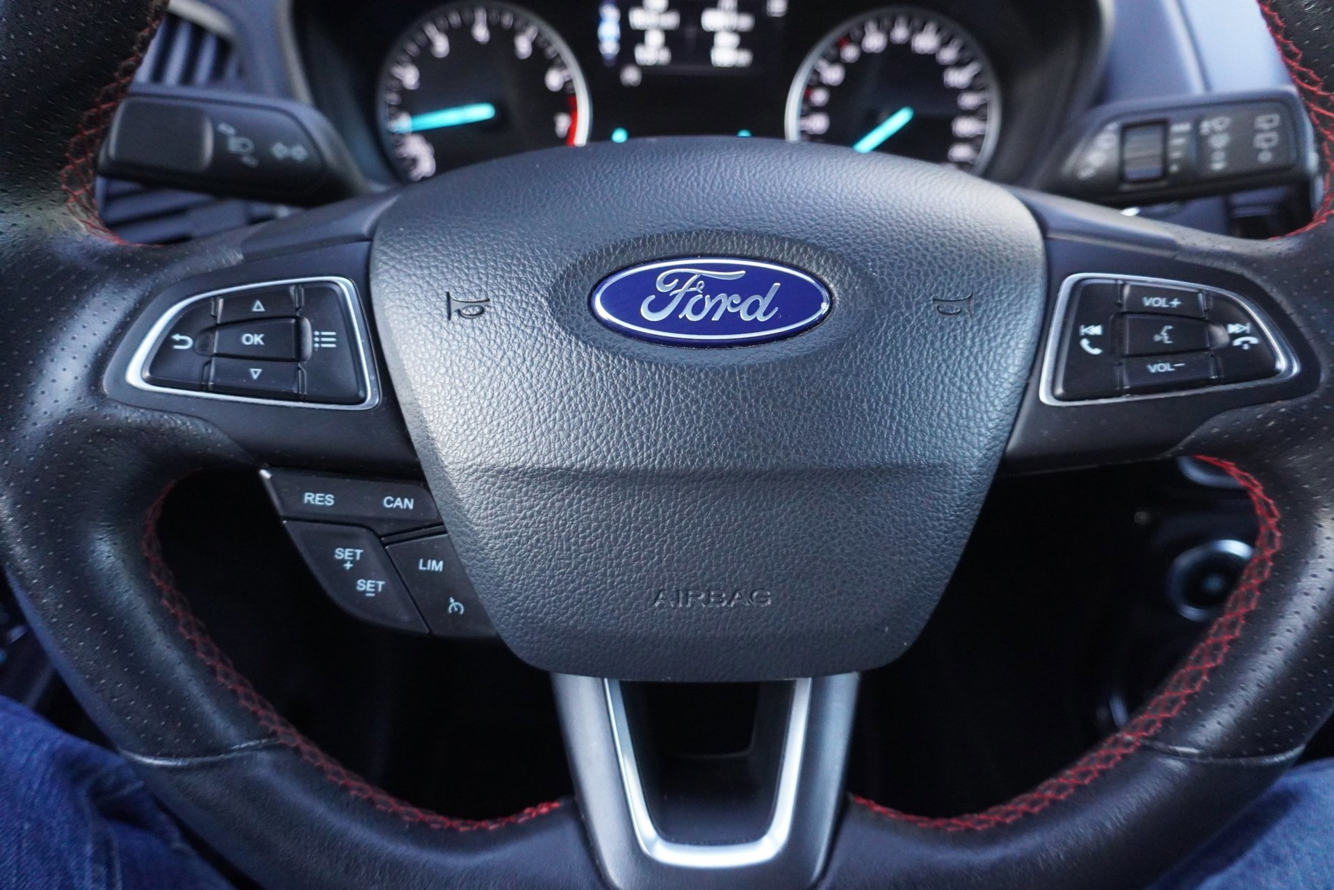 Ford EcoSport 1.0 EcoBoost ST-Line (2018), foto 15