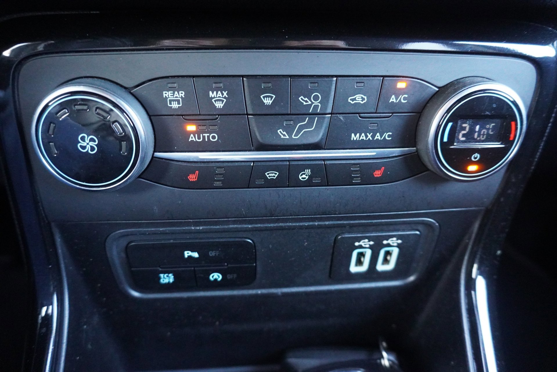 Ford EcoSport 1.0 EcoBoost ST-Line (2018), foto 22