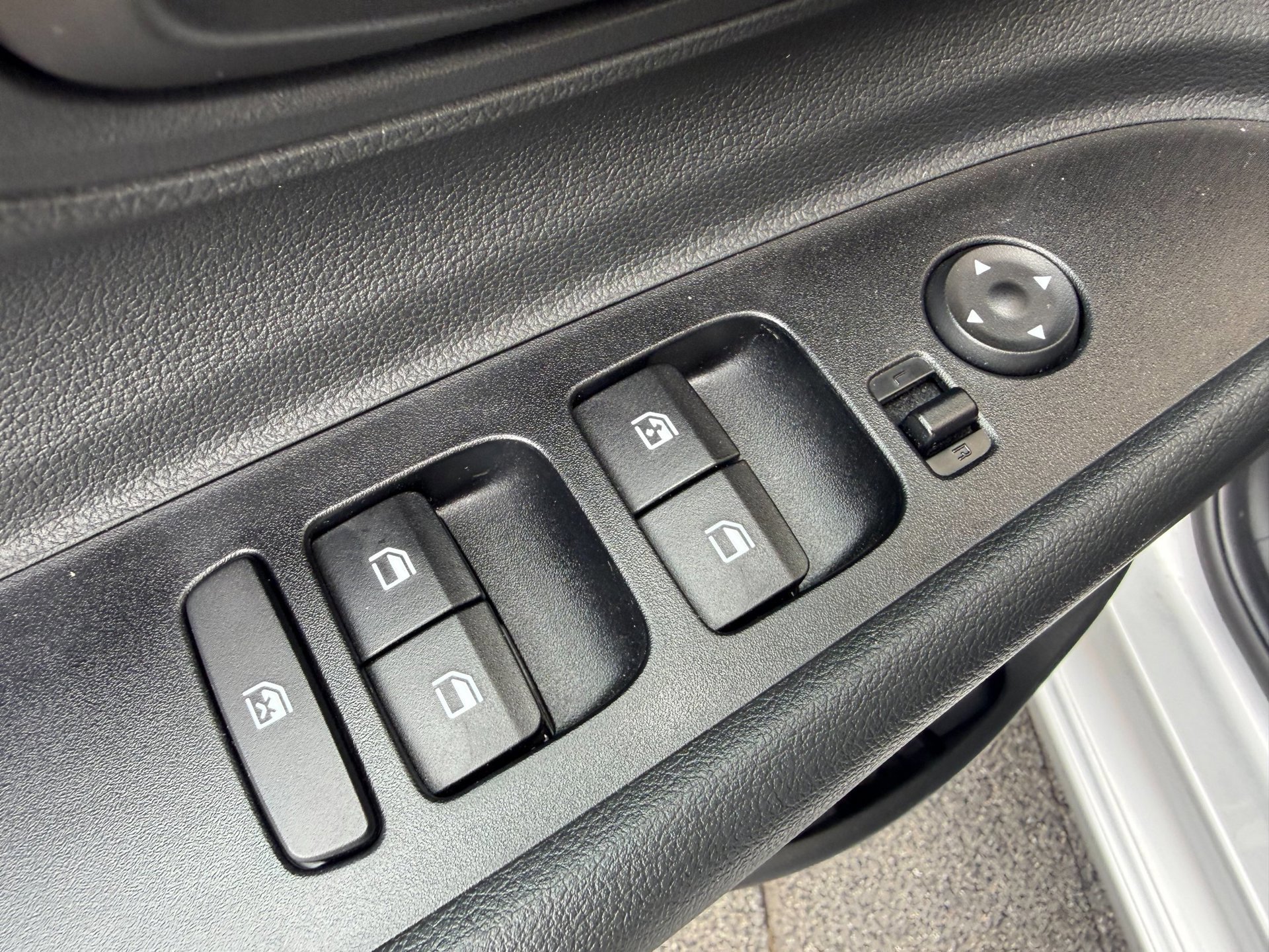 Hyundai I20 1.0 T-GDI 2023 (2023), foto 11