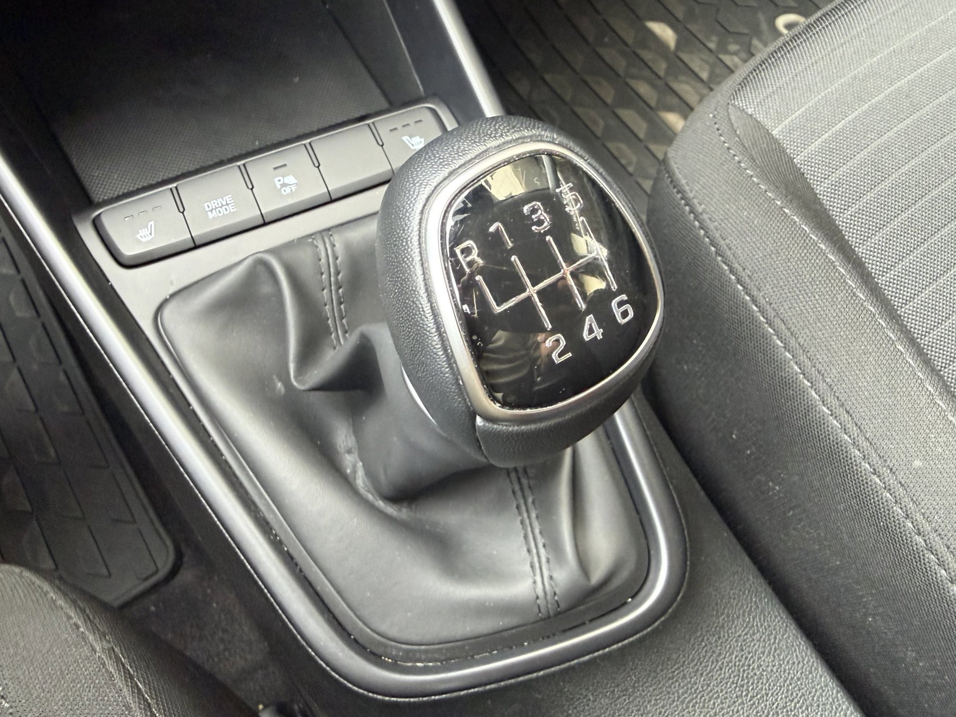 Hyundai I20 1.0 T-GDI 2023 (2023), foto 22