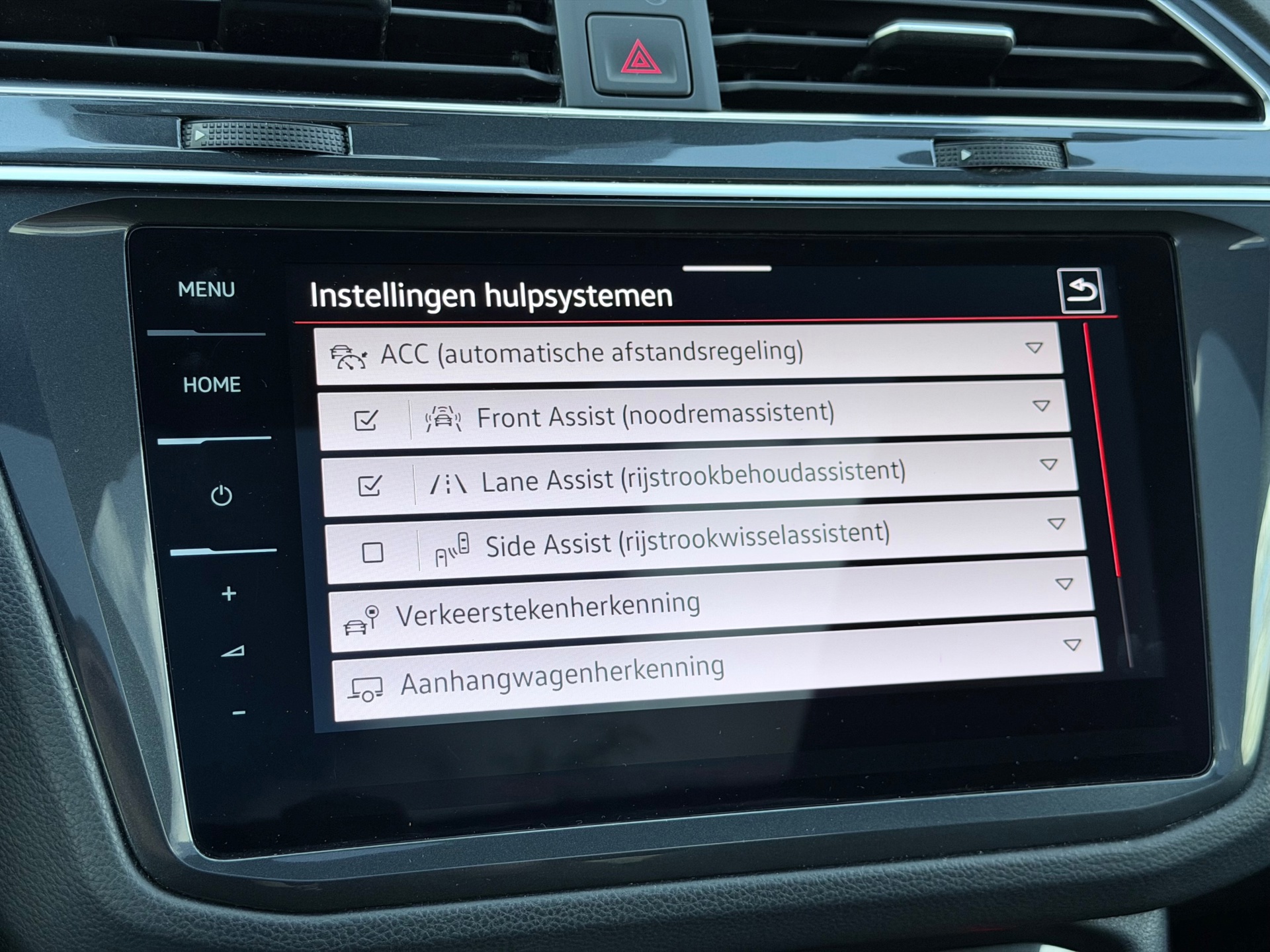 Volkswagen Tiguan 1.5 TSI R-Line (2021), foto 22