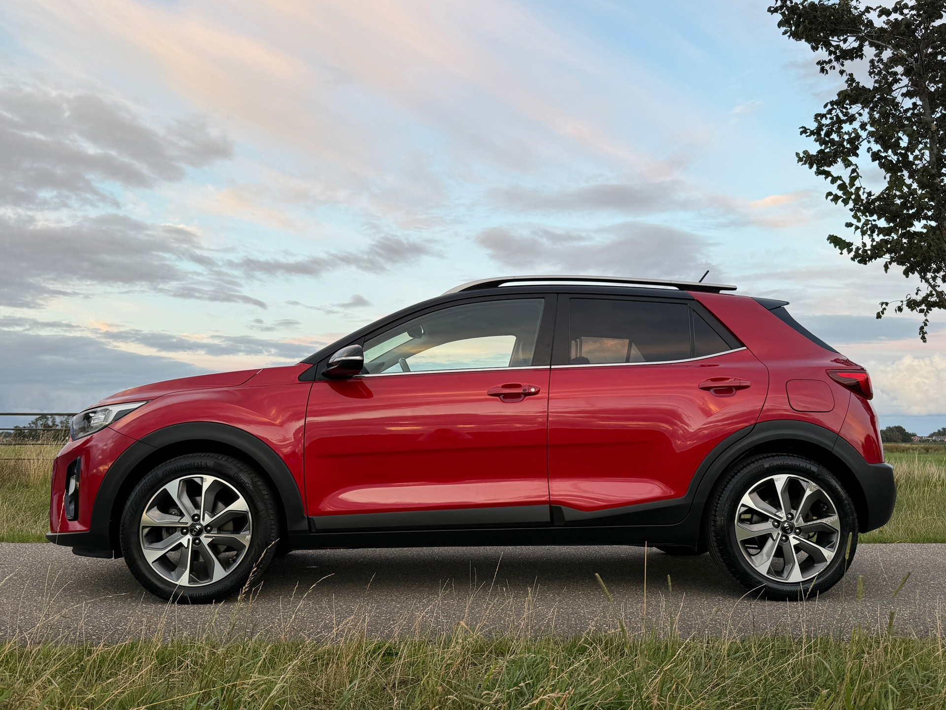 Kia Stonic 1.0 T-GDi ExecutiveLine (2018), foto 2