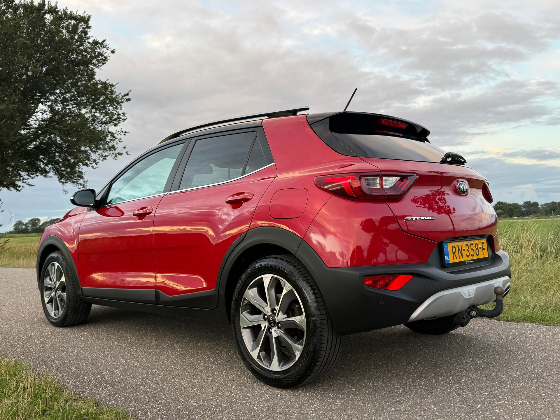 Kia Stonic 1.0 T-GDi ExecutiveLine (2018), foto 3