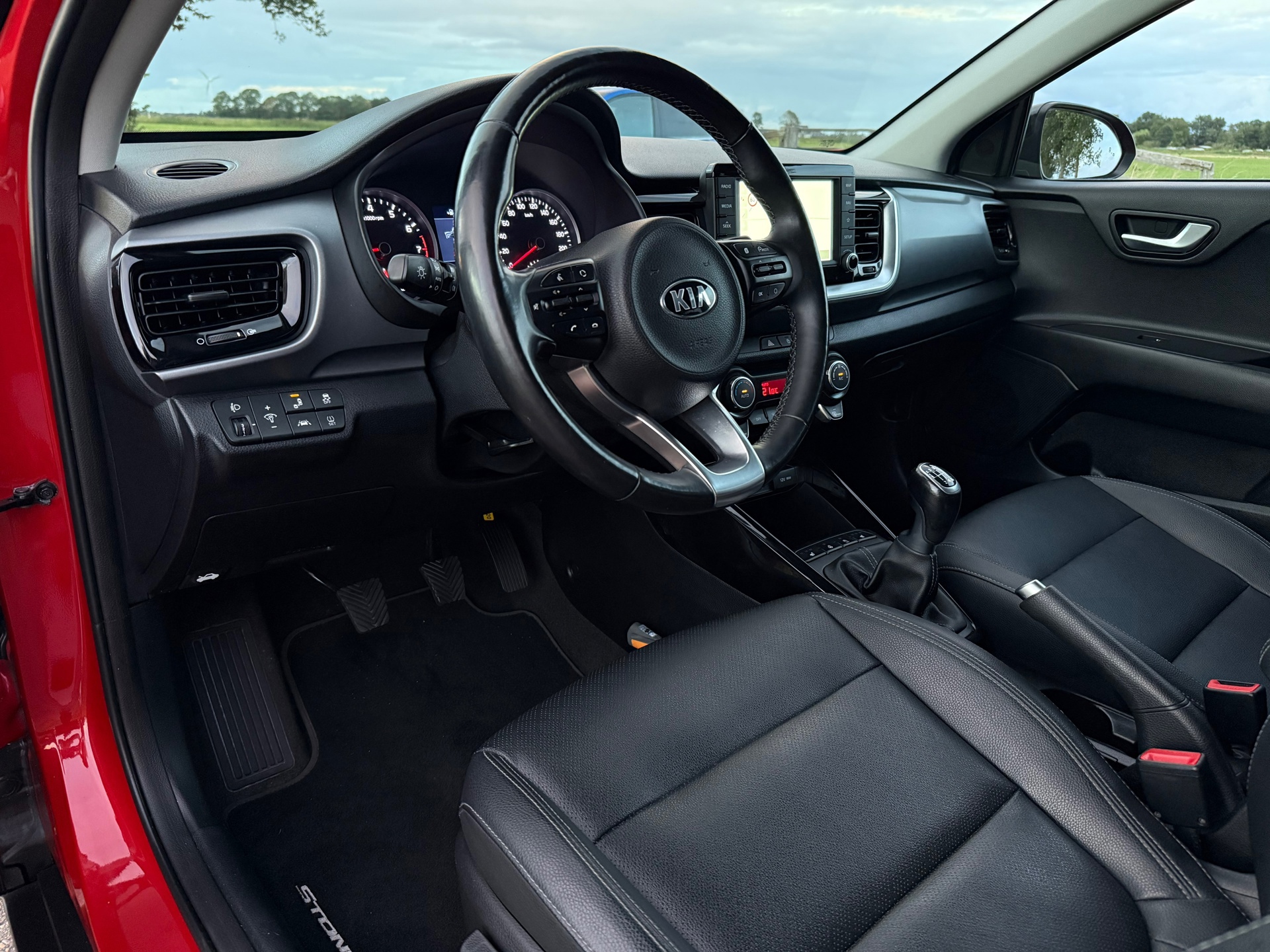 Kia Stonic 1.0 T-GDi ExecutiveLine (2018), foto 4