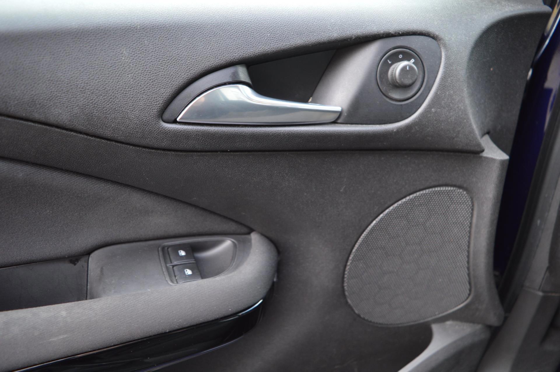 Opel Adam 1.2 airco (2016), foto 18