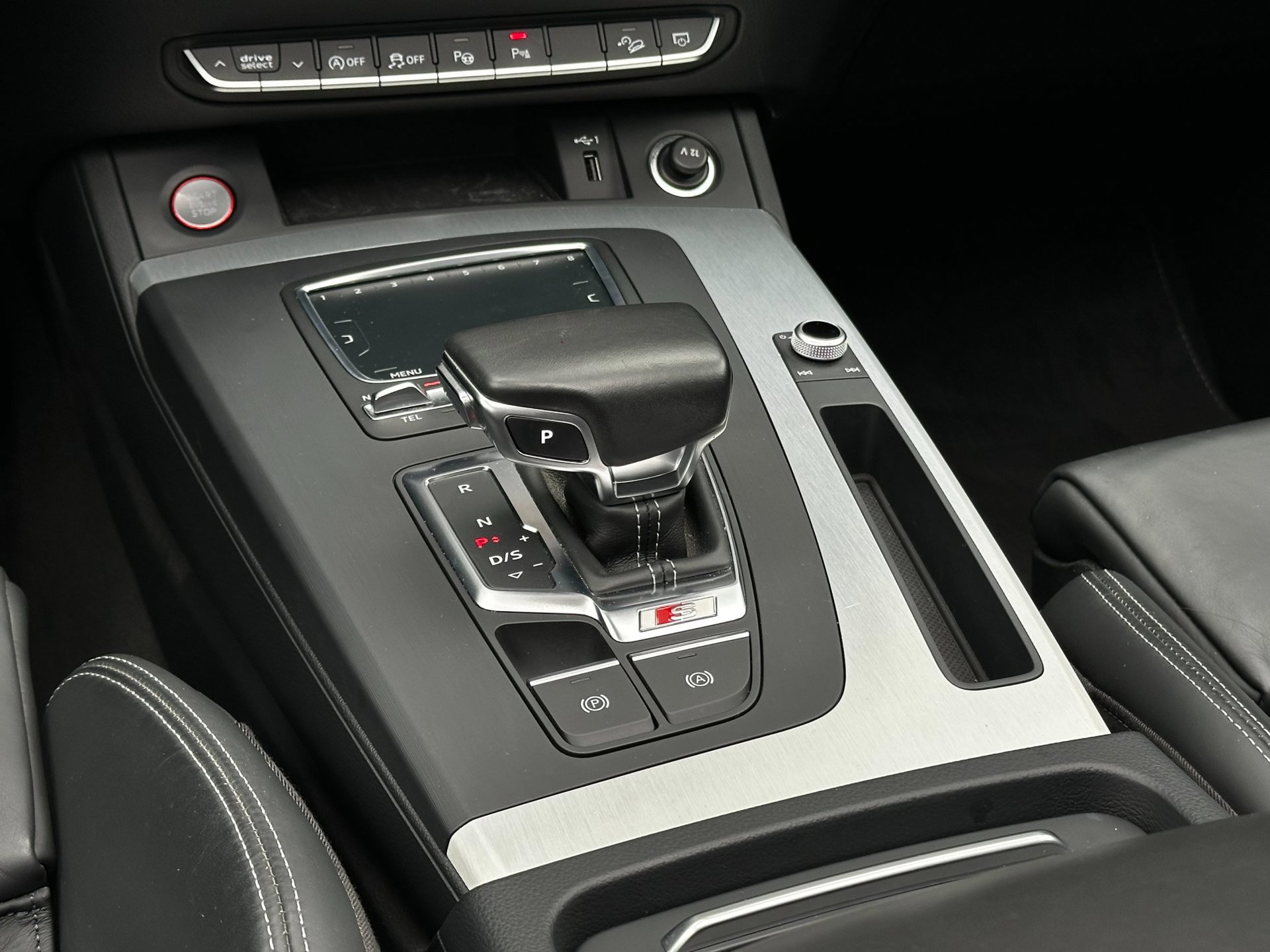 Audi Q5 3.0 TFSI SQ5 quattro (2018), foto 34