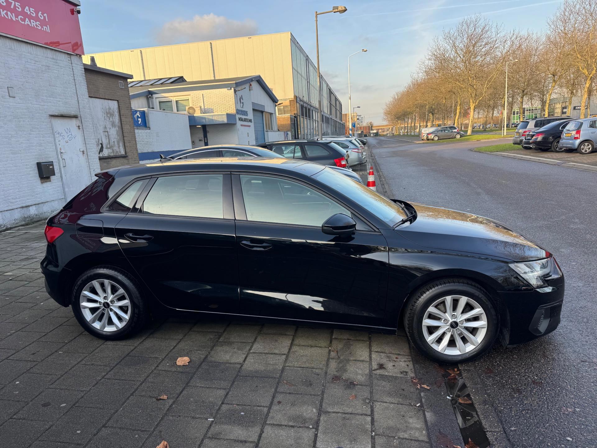 Audi A3 Sportback 30 TFSI Pro Line (2023), foto 8