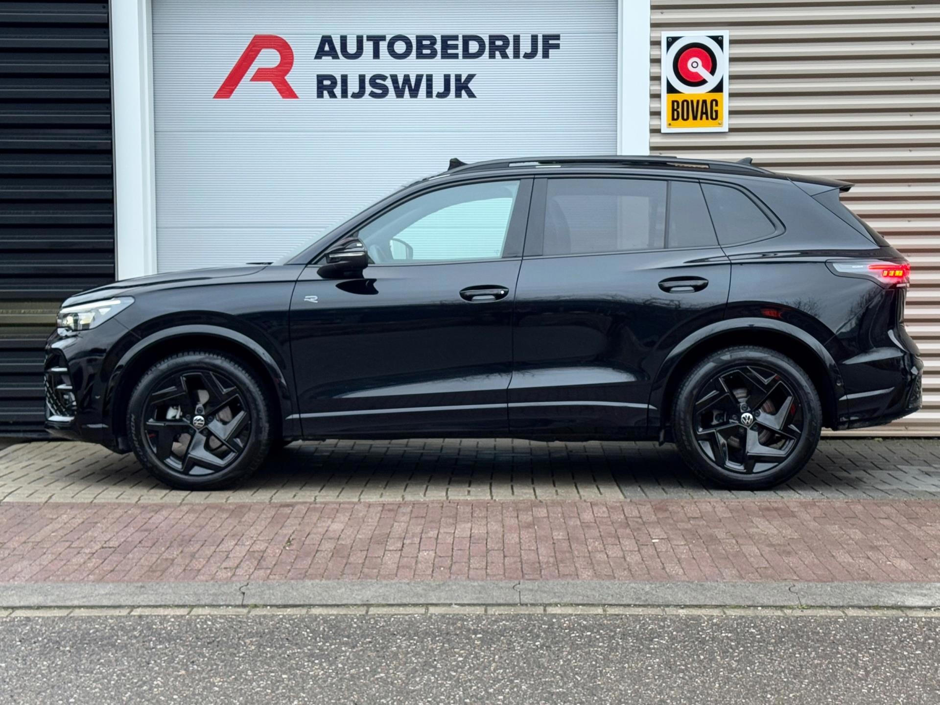 Volkswagen Tiguan 1.5 eTSI R-Line (2025), foto 2
