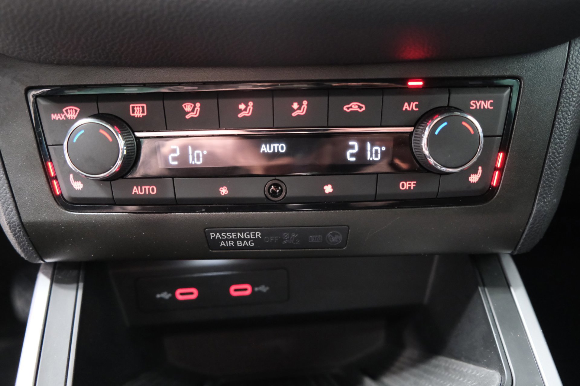 Seat Arona 1.0 TSI FR Business Intense (2021), foto 19