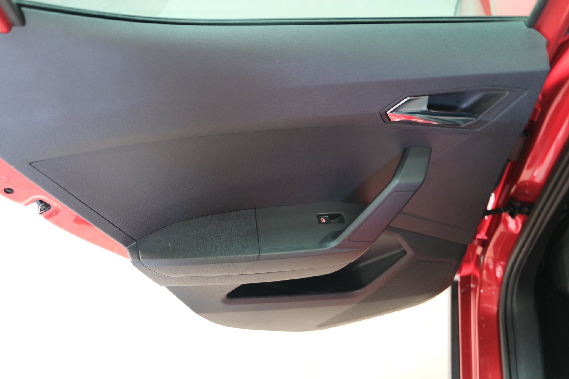 Seat Arona 1.0 TSI FR Business Intense (2021), foto 8