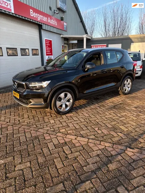 Volvo XC40 1.5 T3 Momentum (2018)