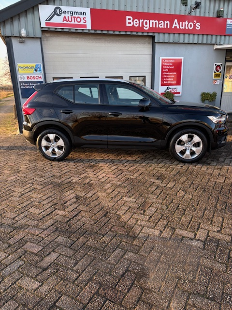 Volvo XC40 1.5 T3 Momentum (2018), foto 7