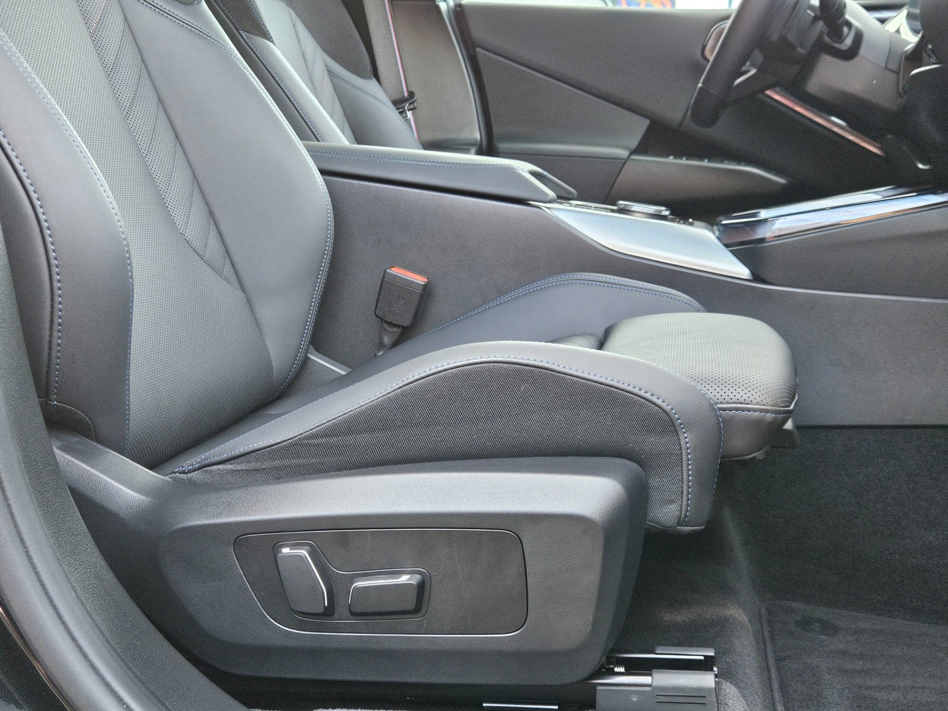 BMW X3 30e xDrive Shadowline M-Sport pack (2025), foto 16