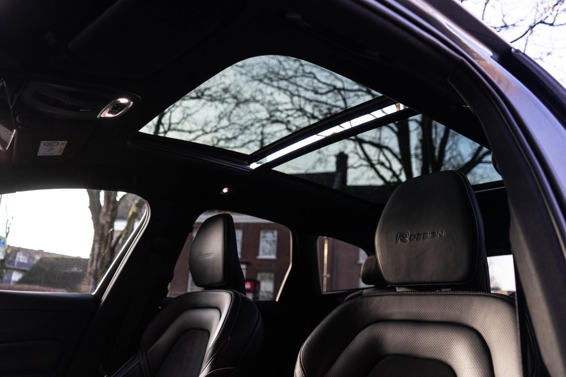 Volvo XC60 390PK T8 Twin Engine AWD R-Design (2018), foto 13