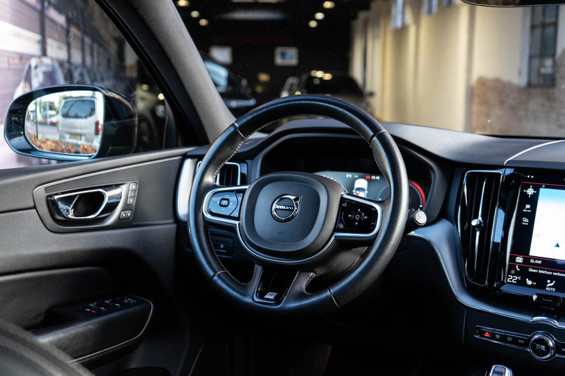 Volvo XC60 390PK T8 Twin Engine AWD R-Design (2018), foto 15