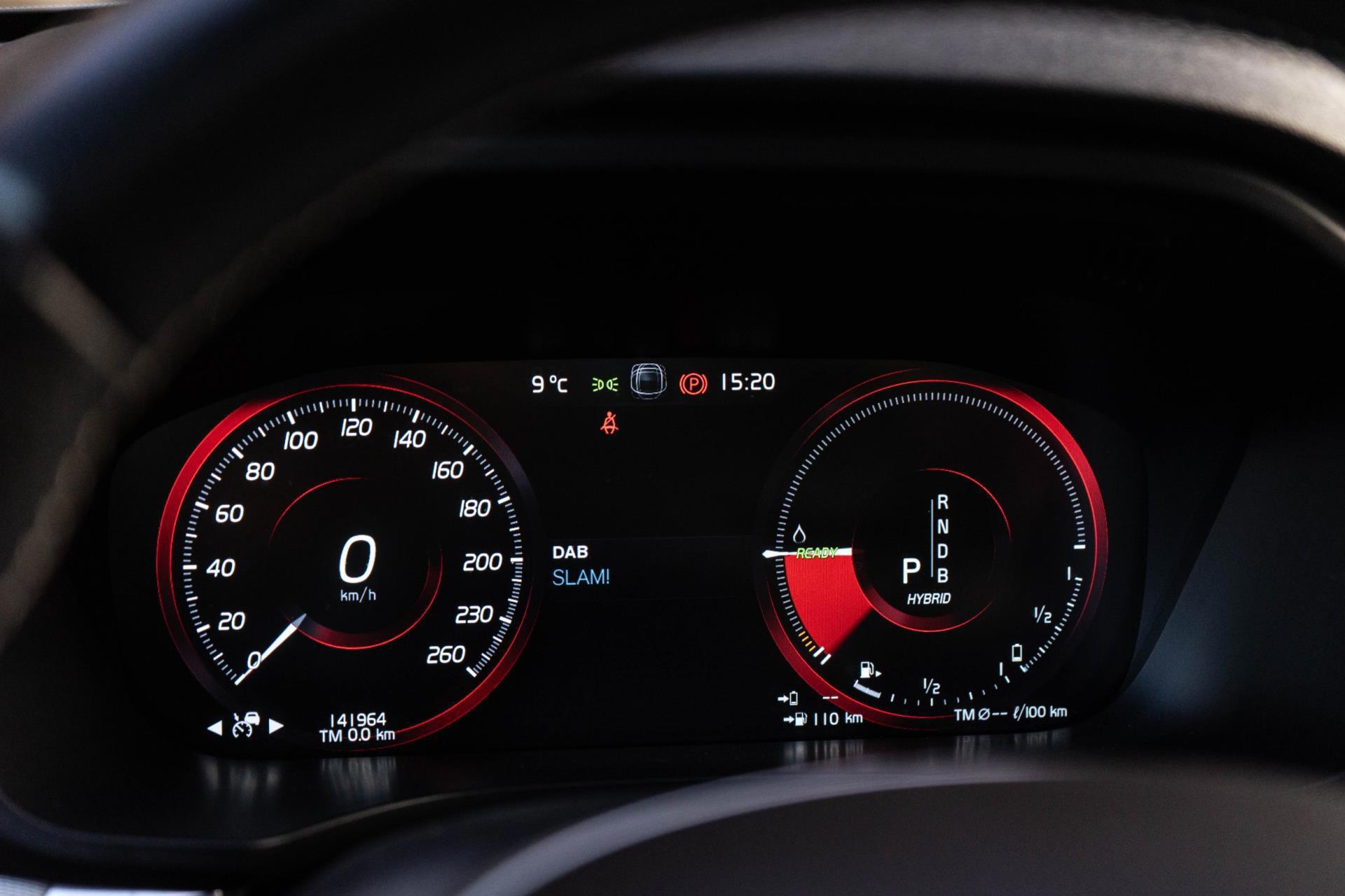 Volvo XC60 390PK T8 Twin Engine AWD R-Design (2018), foto 18