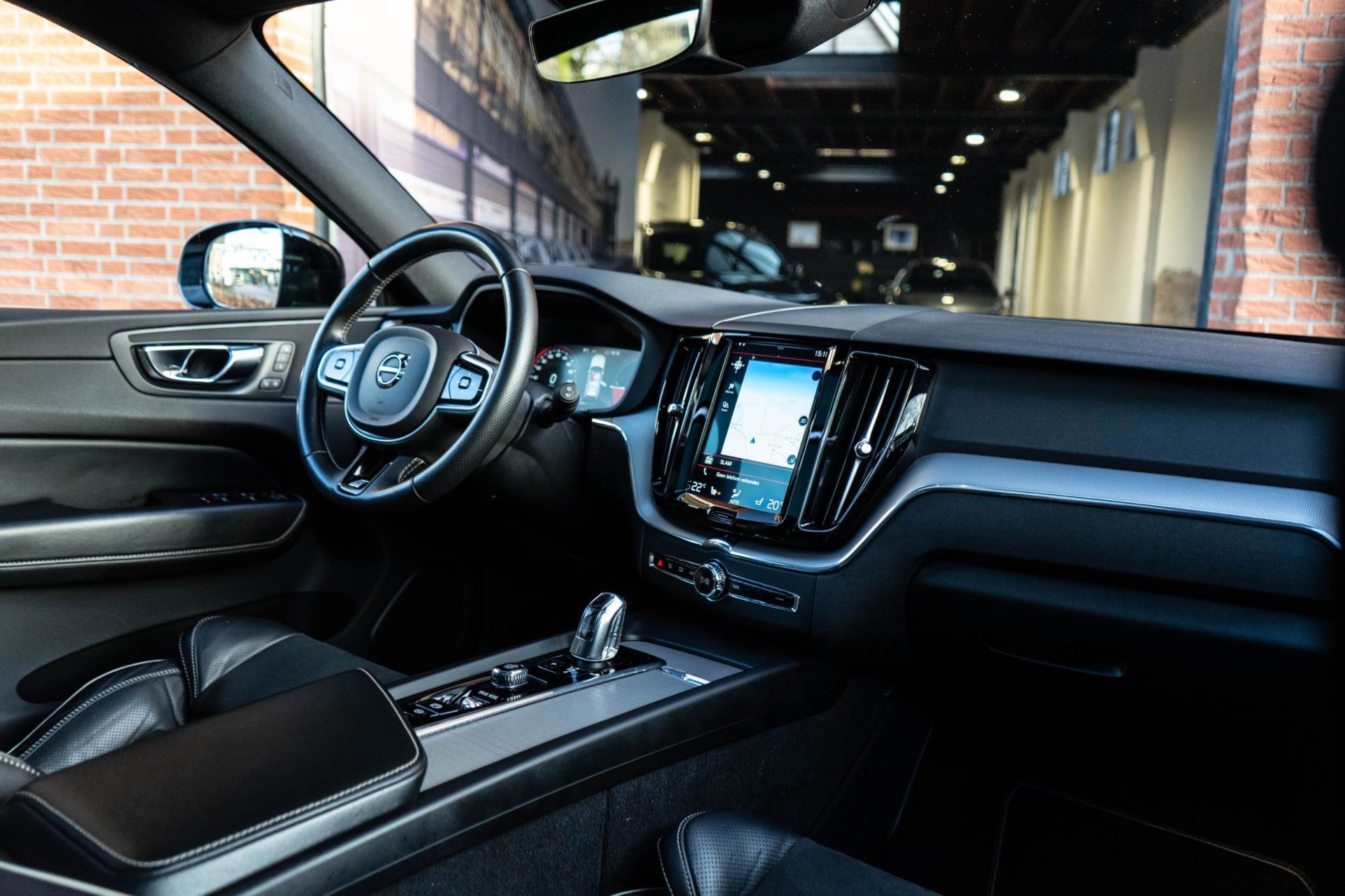 Volvo XC60 390PK T8 Twin Engine AWD R-Design (2018), foto 5