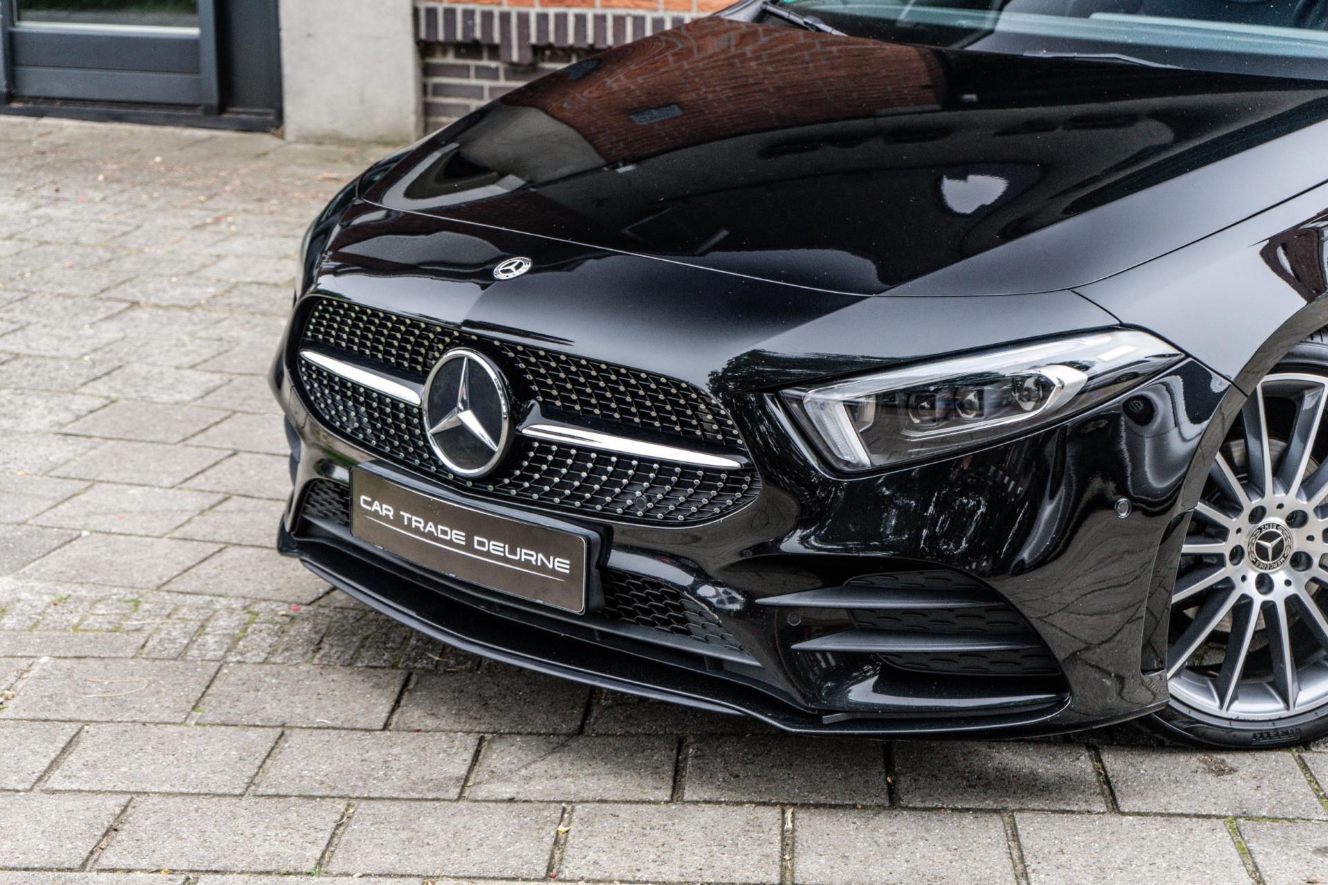 Mercedes-Benz A-klasse 200 AMG Line (2018), foto 2