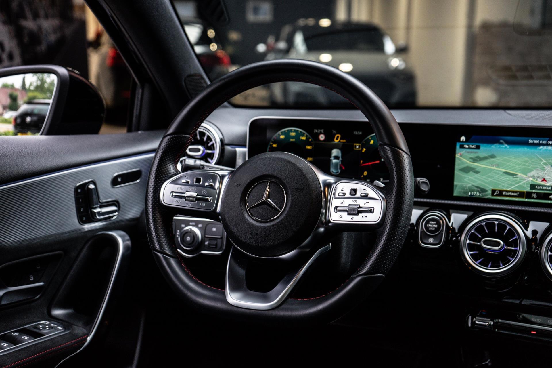 Mercedes-Benz A-klasse 200 AMG Line (2018), foto 13