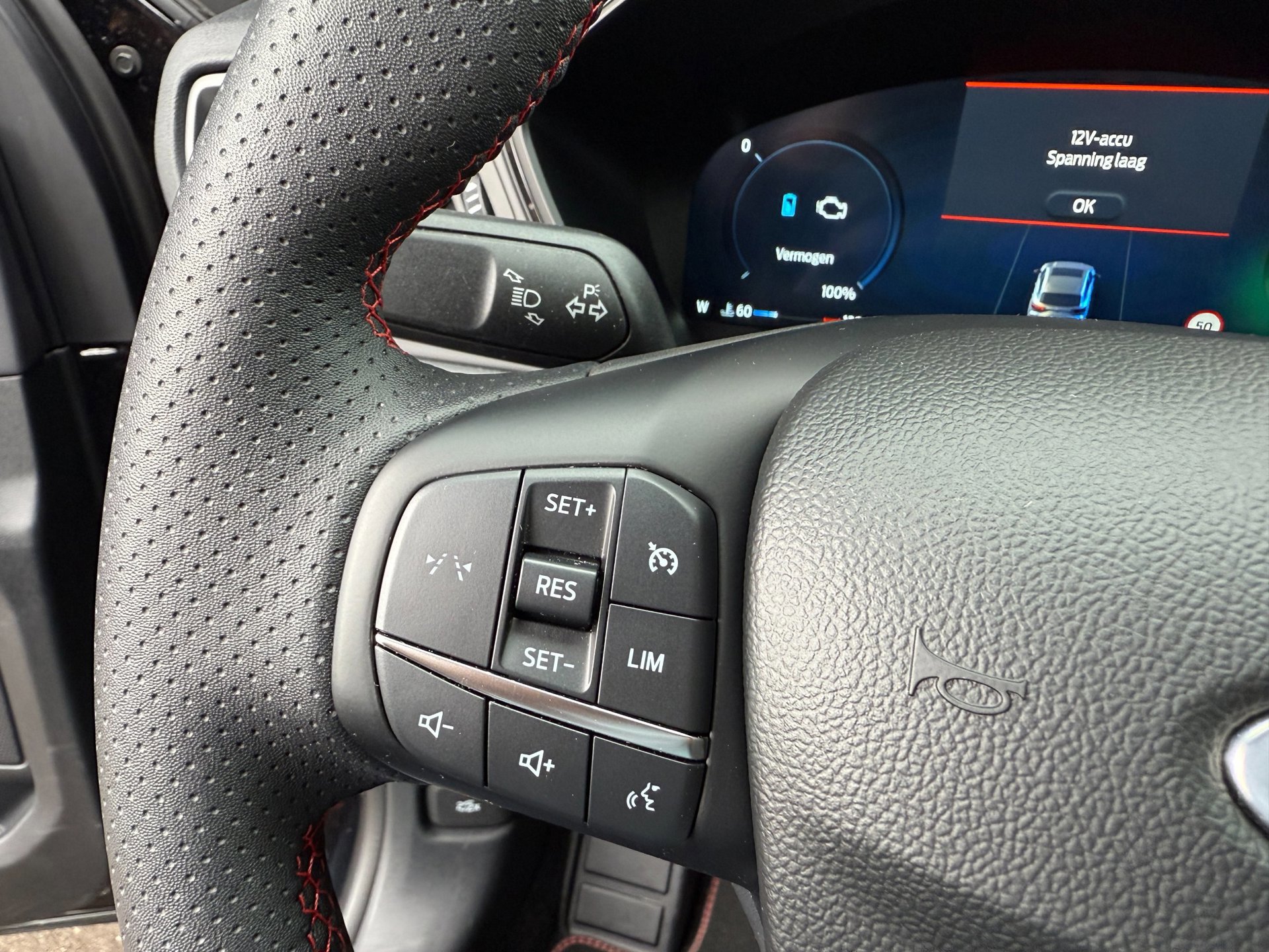 Ford Kuga 2.5 PHEV ST-Line Winter (2025), foto 14
