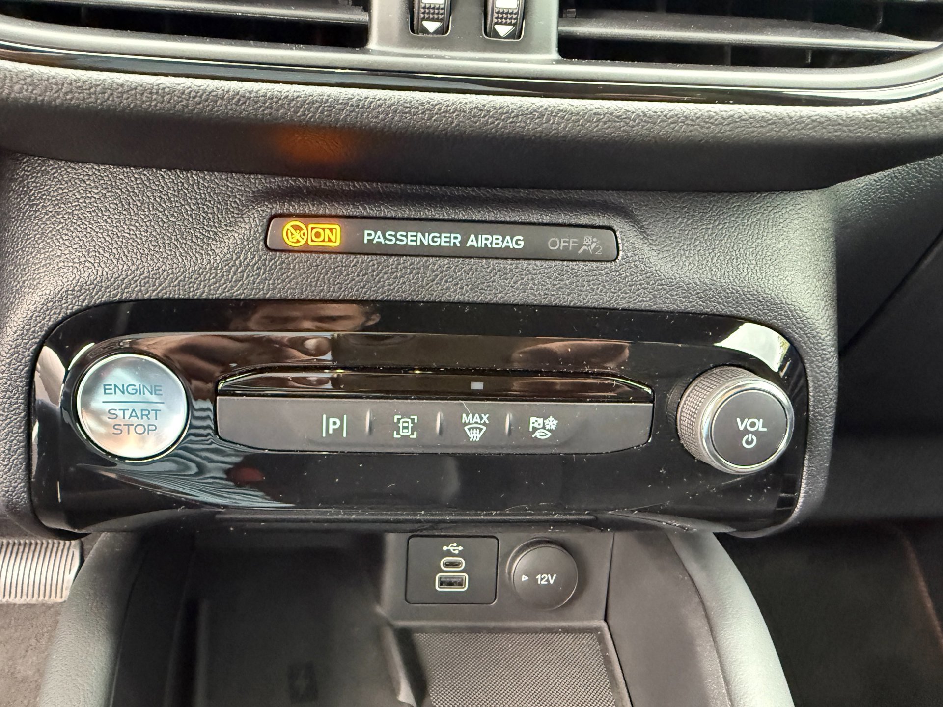 Ford Kuga 2.5 PHEV ST-Line Winter (2025), foto 21