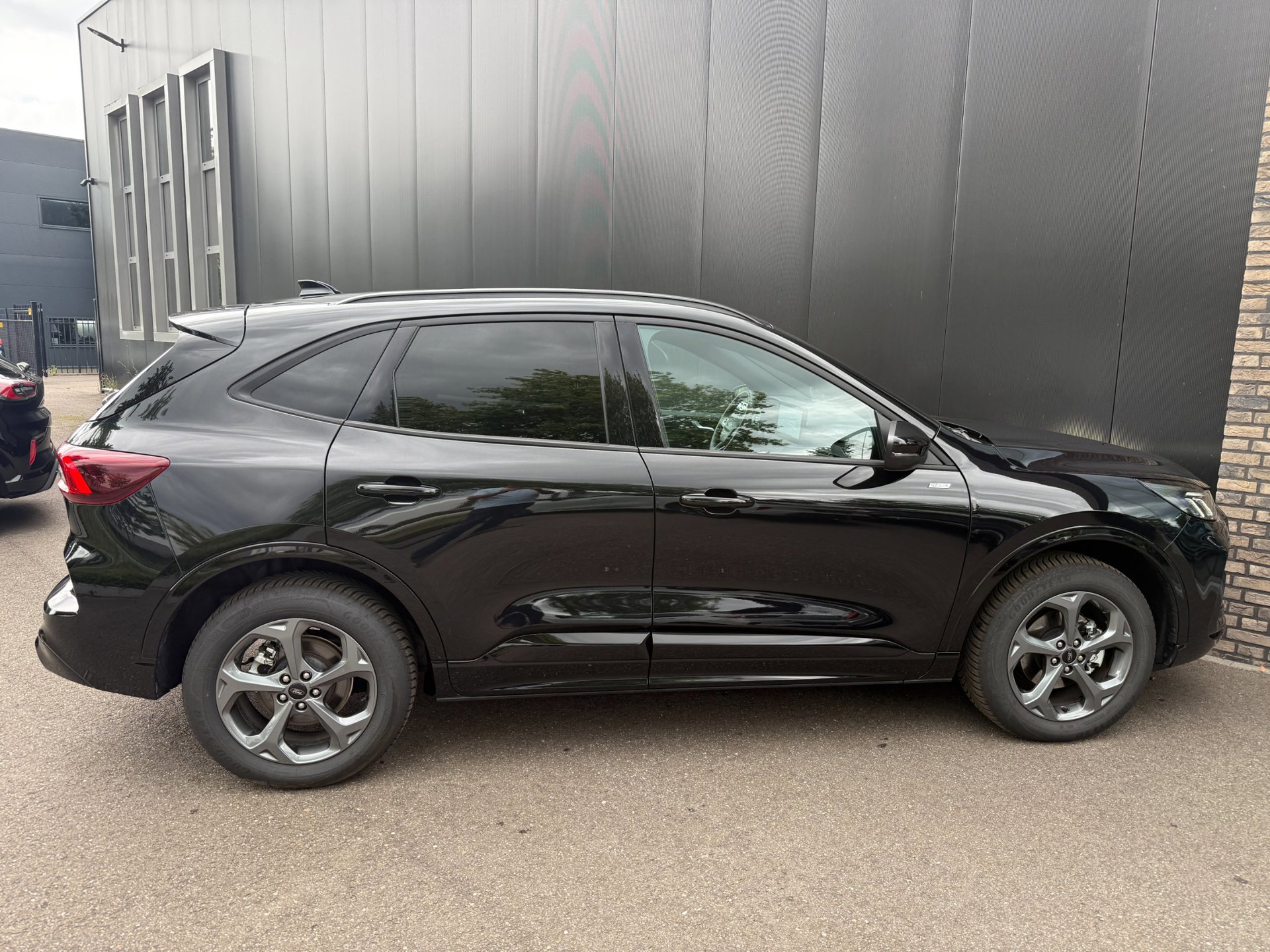 Ford Kuga 2.5 PHEV ST-Line Winter (2025), foto 7