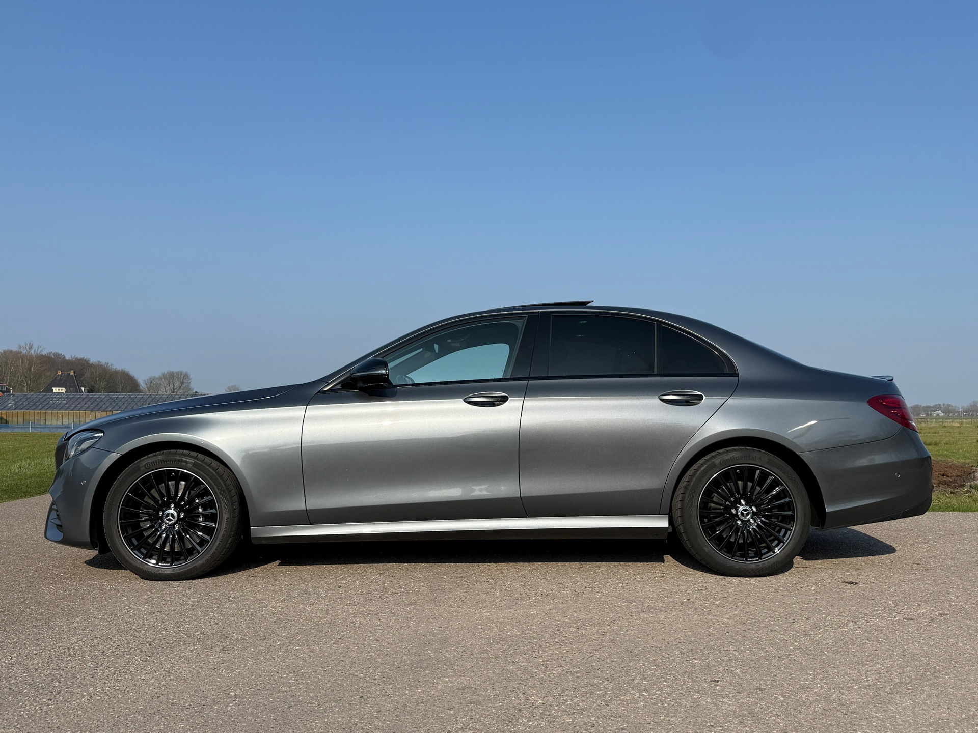 Mercedes-Benz E-klasse 350 d Prestige (2016), foto 2