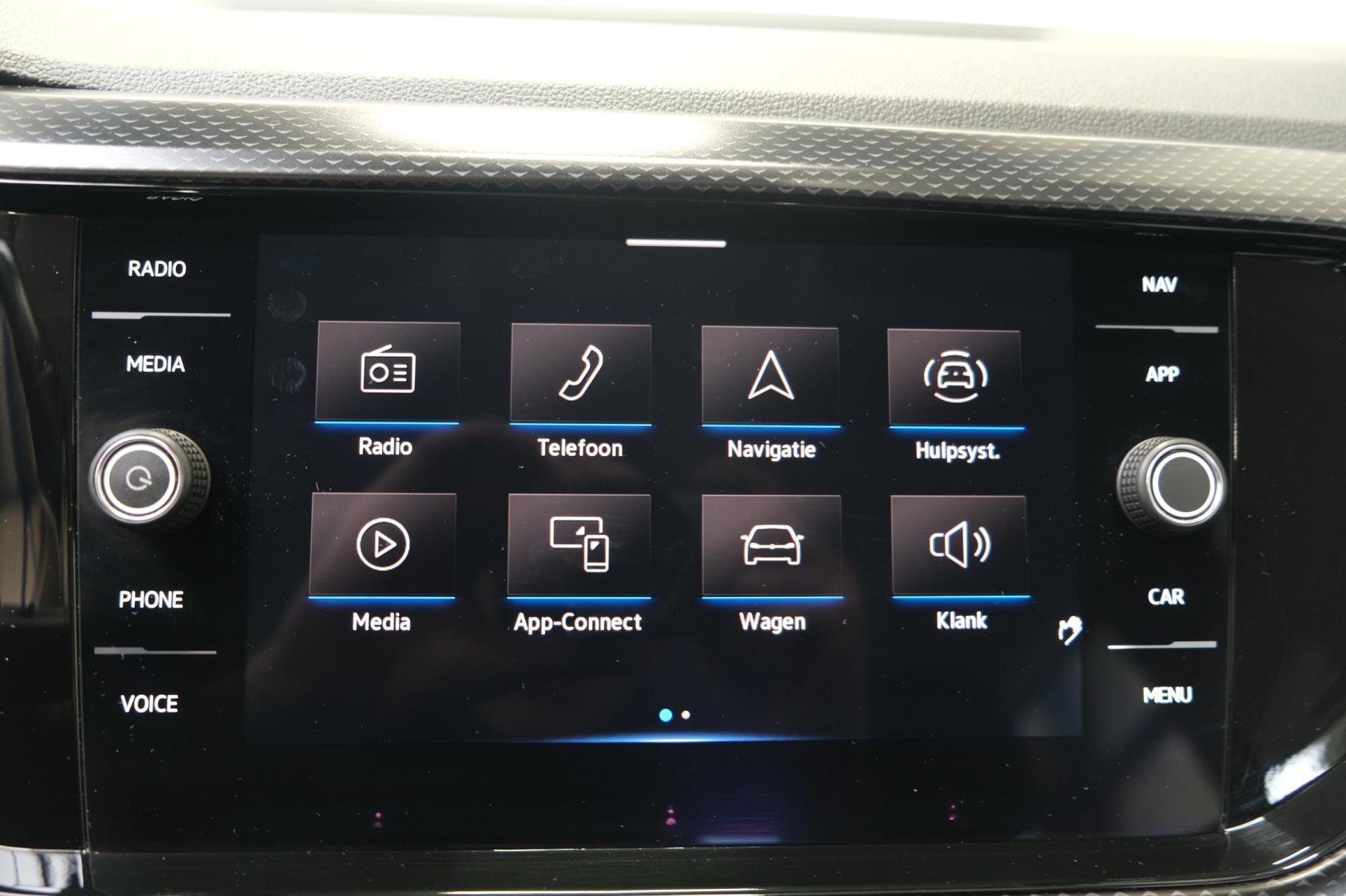 Volkswagen T-Cross 1.0 TSI Life (2021), foto 17
