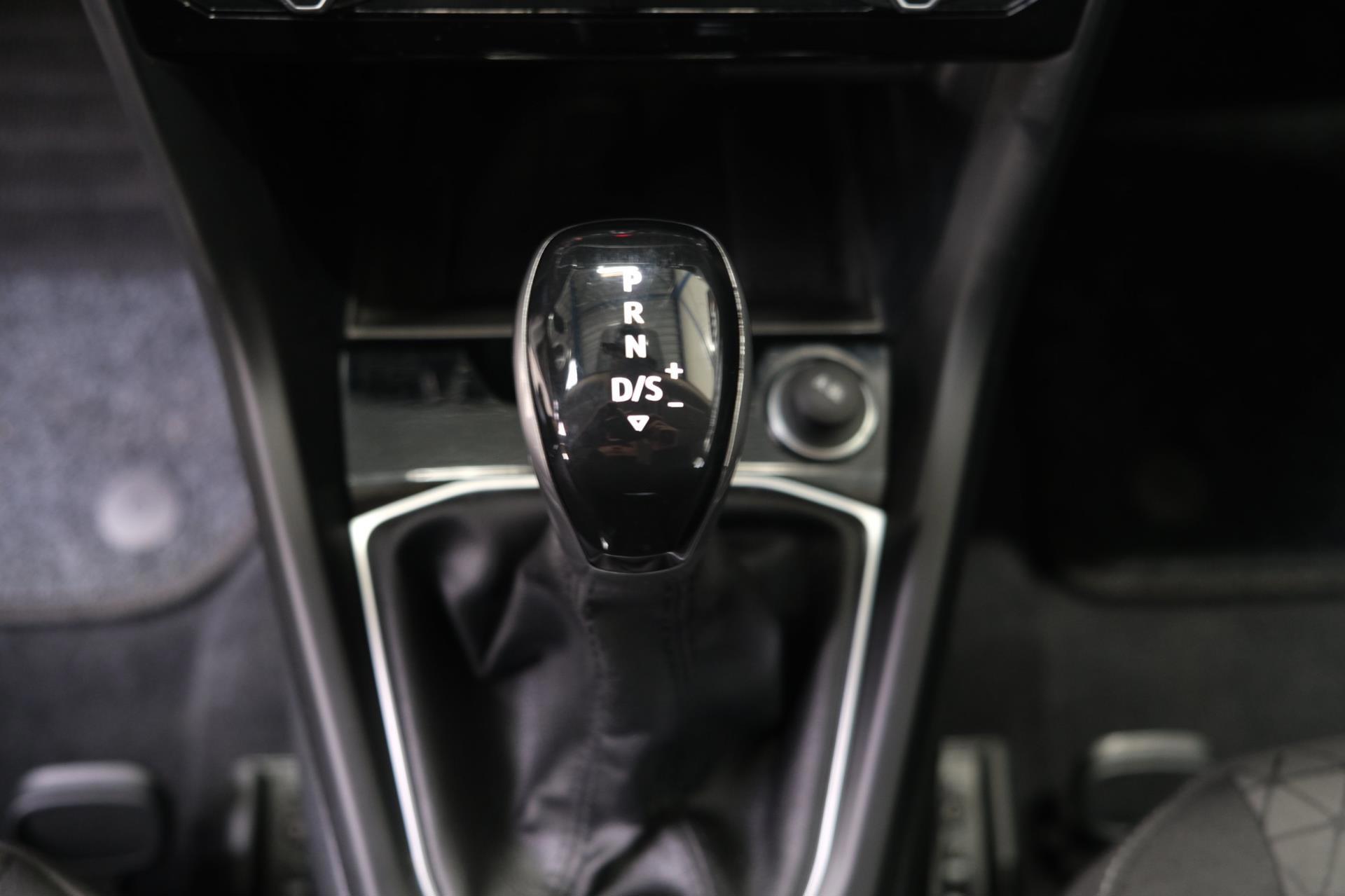 Volkswagen T-Cross 1.0 TSI Life (2021), foto 19