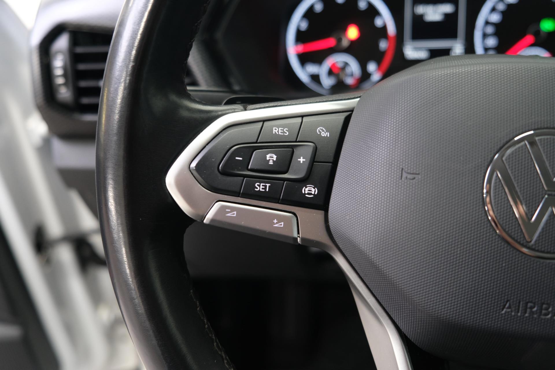Volkswagen T-Cross 1.0 TSI Life (2021), foto 21