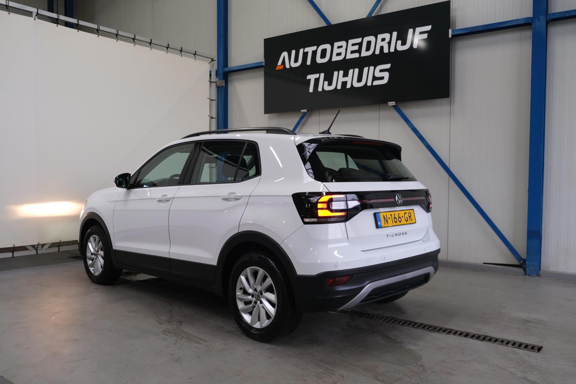 Volkswagen T-Cross 1.0 TSI Life (2021), foto 4