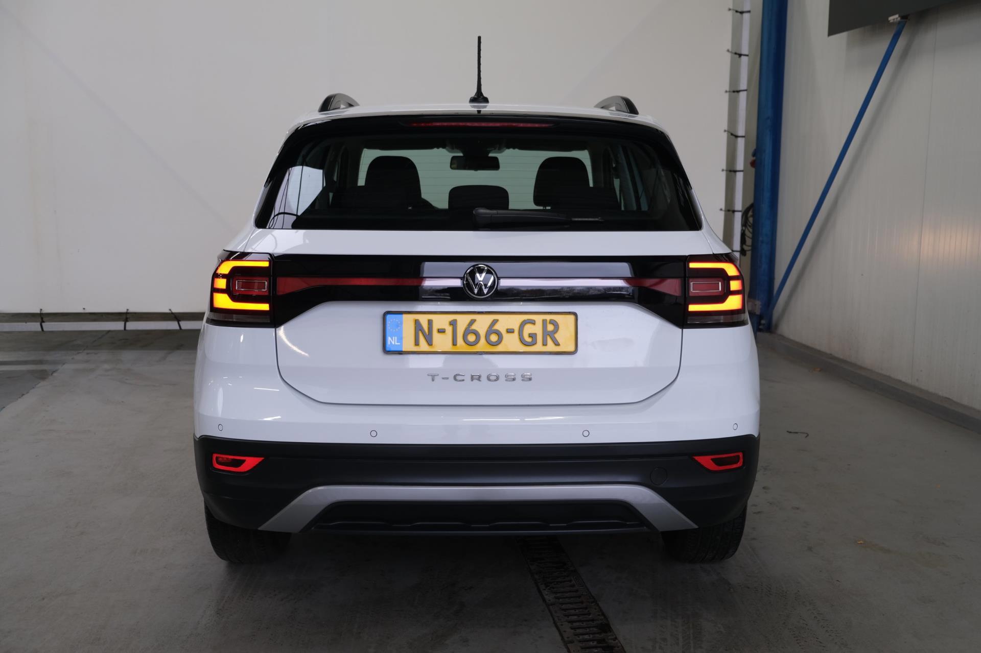 Volkswagen T-Cross 1.0 TSI Life (2021), foto 6